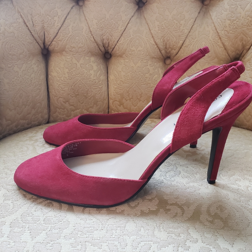Colin Stuart Red Suede Heels Size 9